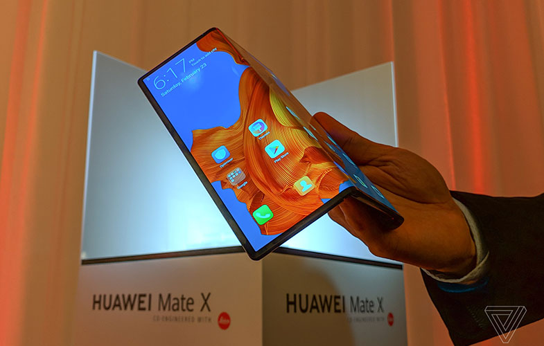 HUAWEI Mate X سریع‌ترین گوشی تاشوی 5G جهان