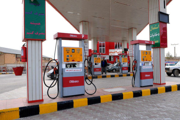 دولت و مجلس در مورد افزایش قیمت بنزین به تفاهم برسند