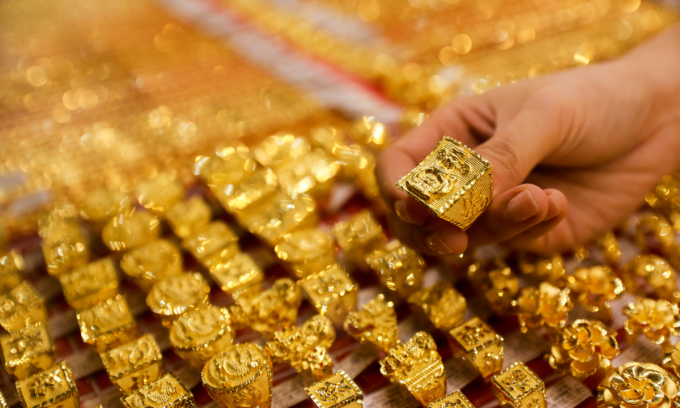 آیا قیمت طلا رکورد می‌زند؟