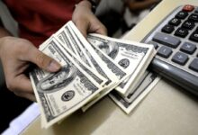 کاهش اختلاف دلار نیما و آزاد و بازگشت سودآوری به شرکت‌های بورسی