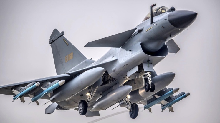 آیا جنگنده چینی J-10C معادلات قدرت هوایی ایران را متحول میکند؟ 1 آیا جنگنده چینی J-10C معادلات قدرت هوایی ایران را متحول میکند؟