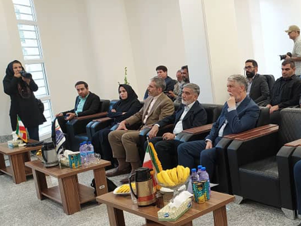 بهرهبرداری از سایتهای ارتباطی روستایی ایرانسل در کرمان با حضور وزیر ارشاد 1 بهرهبرداری از سایتهای ارتباطی روستایی ایرانسل در کرمان با حضور وزیر ارشاد