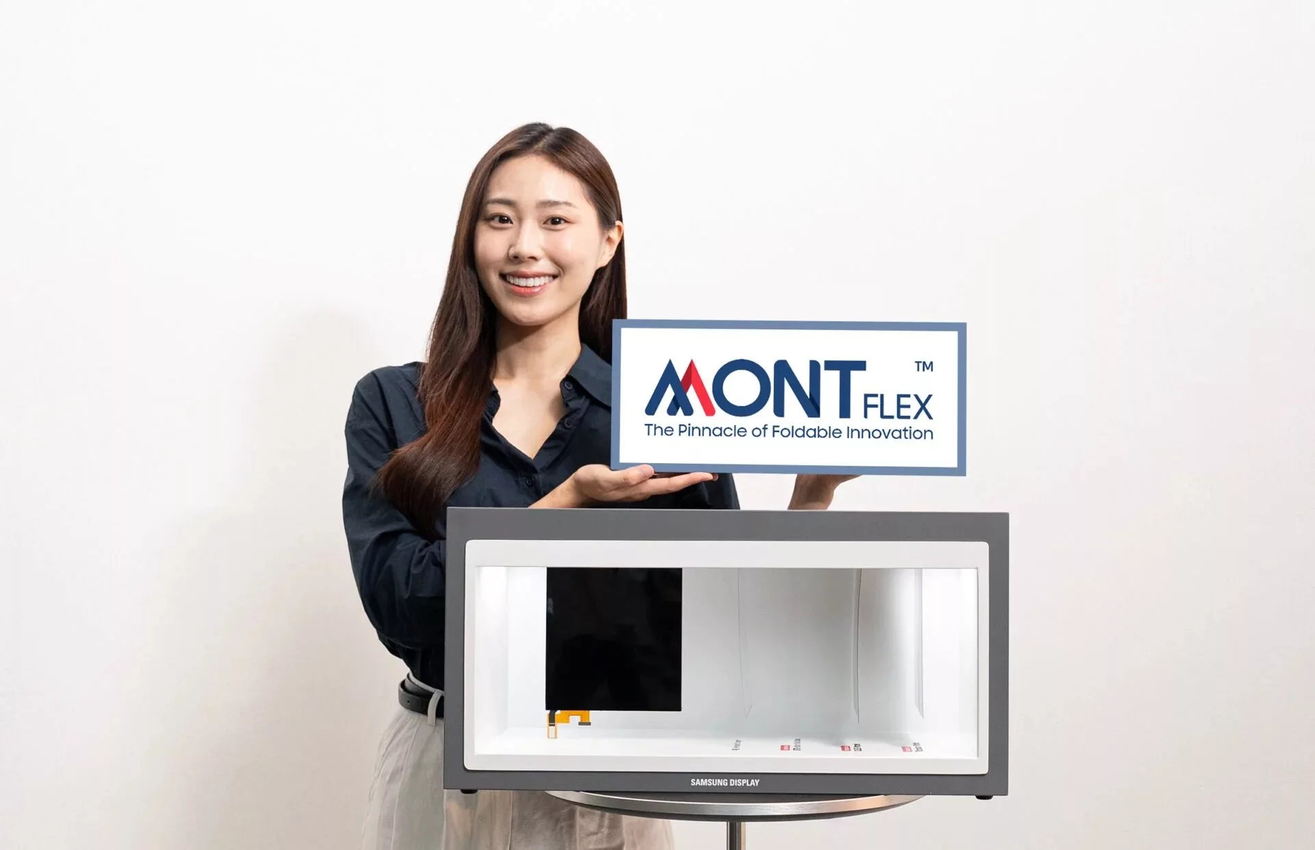 برند MONT FLEX سامسونگ برای نمایشگرهای تاشو معرفی شد 1 برند MONT FLEX سامسونگ برای نمایشگرهای تاشو معرفی شد