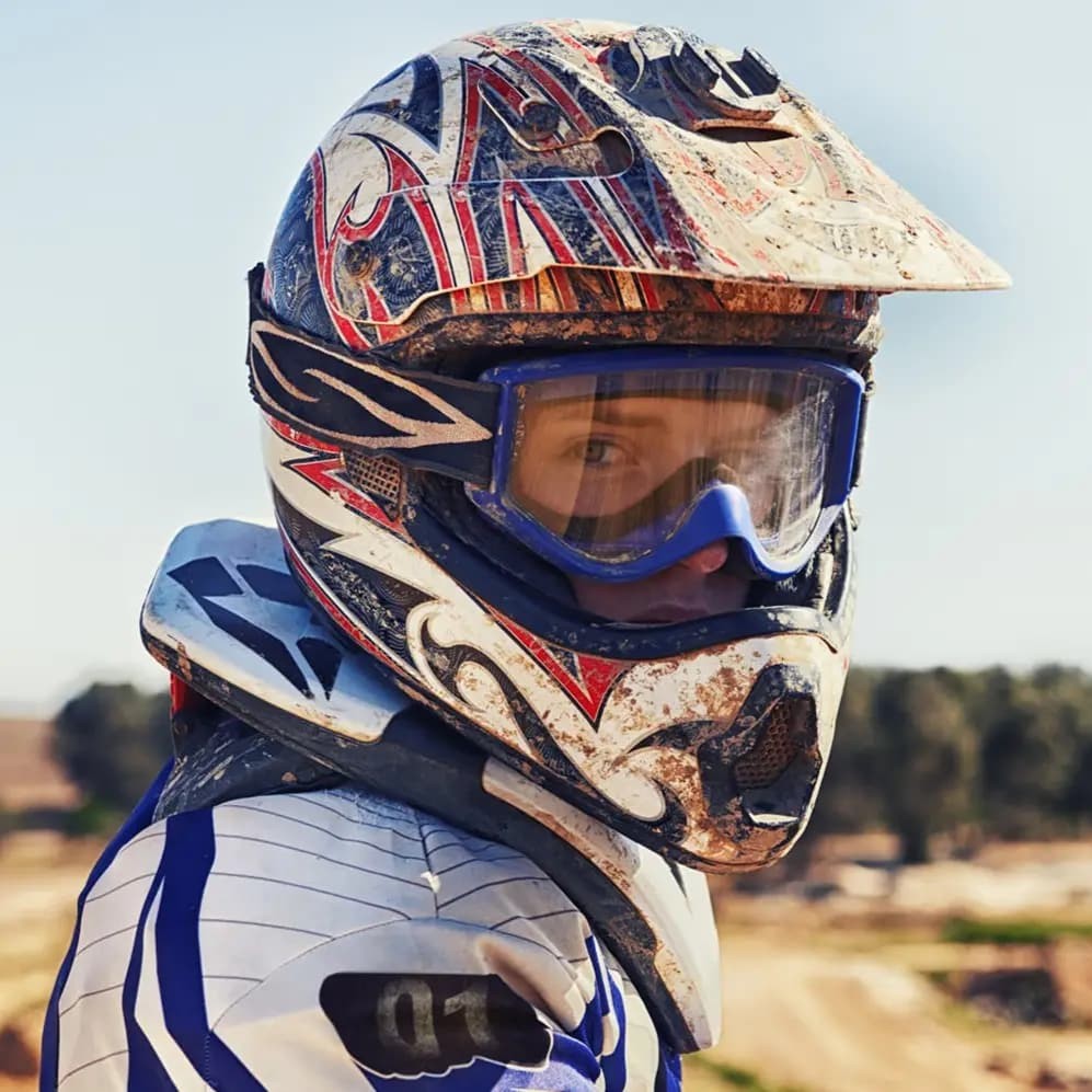 لوازم موتور کراس | راهنمای خرید تجهیزات حرفه ای آفرود 2 برند های معتبر لوازم موتور کراس