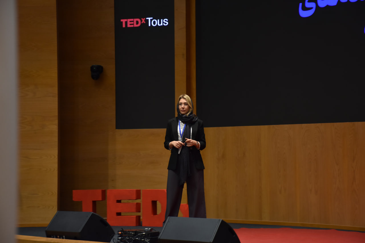 کارآفرینی یعنی خلق آیندهای که قرار نبوده به وجود بیاید 1 کارآفرینی