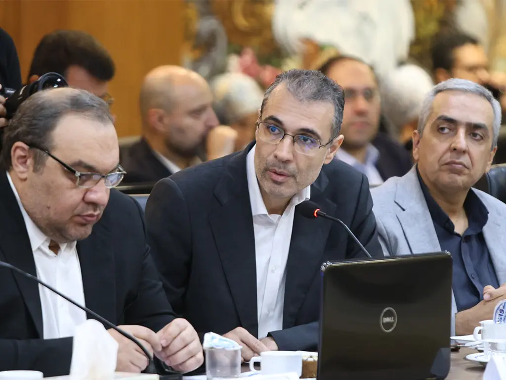 ادامه توسعه ارتباطی ایرانسل در اصفهان از 5G تا فیبر و روستایی