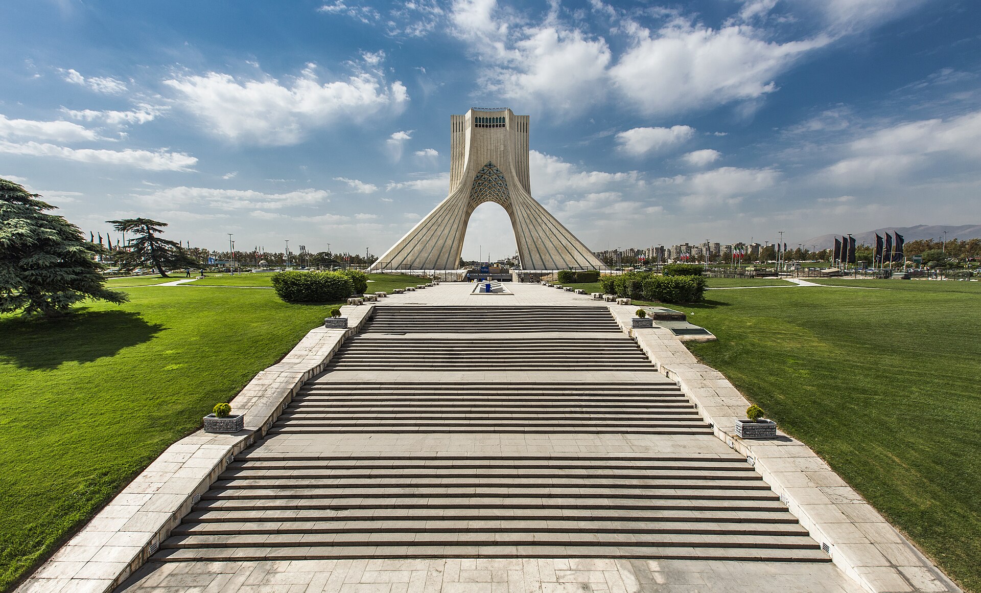برج آزادی تهران