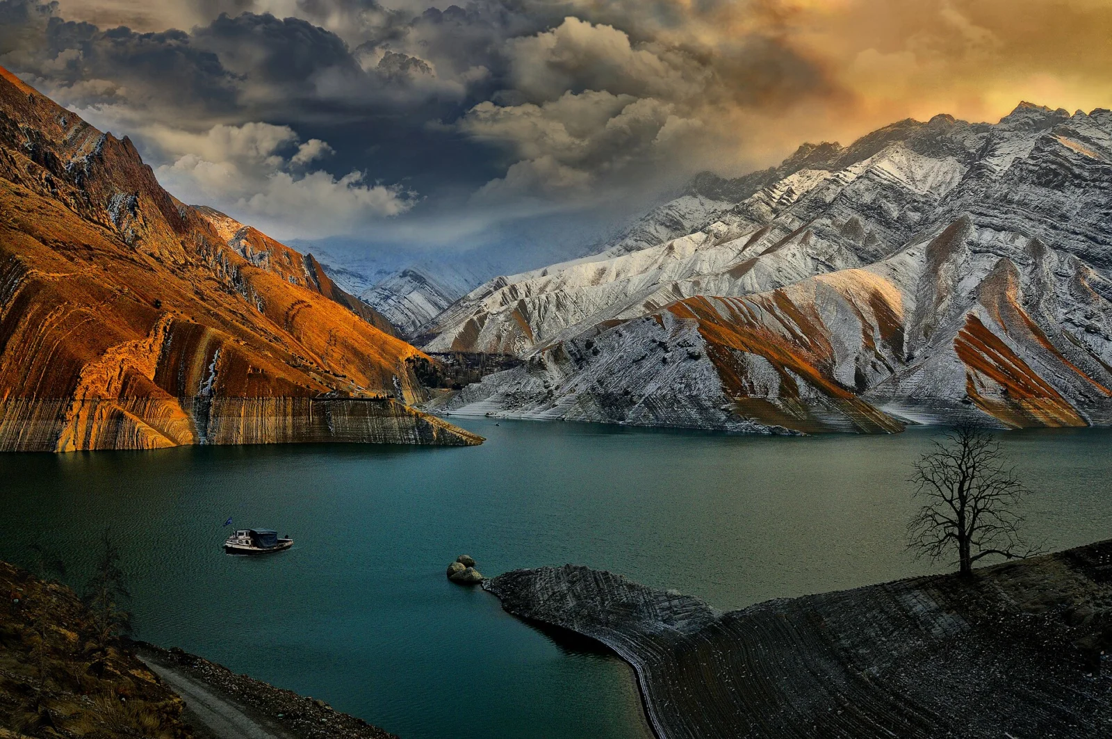 مشترکان خوشمصرف آب تهران به ۵۰ درصد رسیدند 1 سد امیرکبیر، از منابع تأمین آب تهران